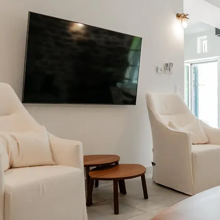 Bluevera Sandy Beachfront Villa-aidipsos Bay Villa *